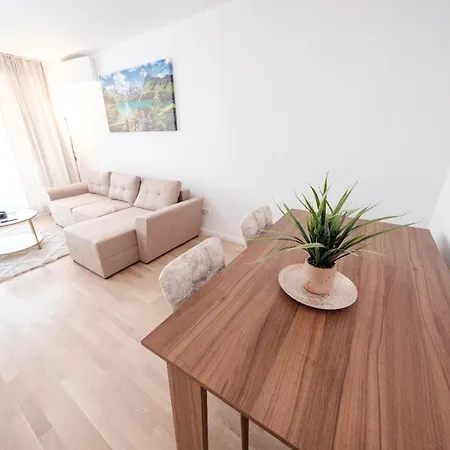 Brand New Luxury Apartment In The Heart Of Brasov-3